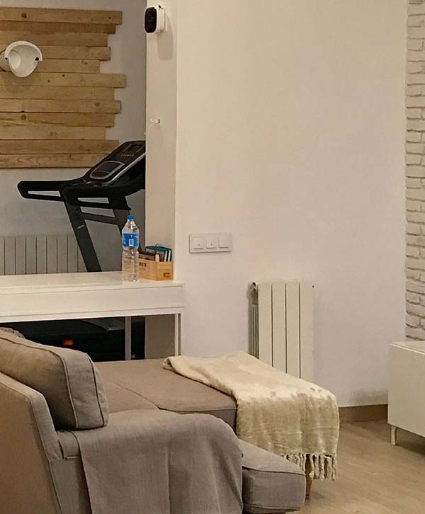 Equipo de Yaniplak trabajando